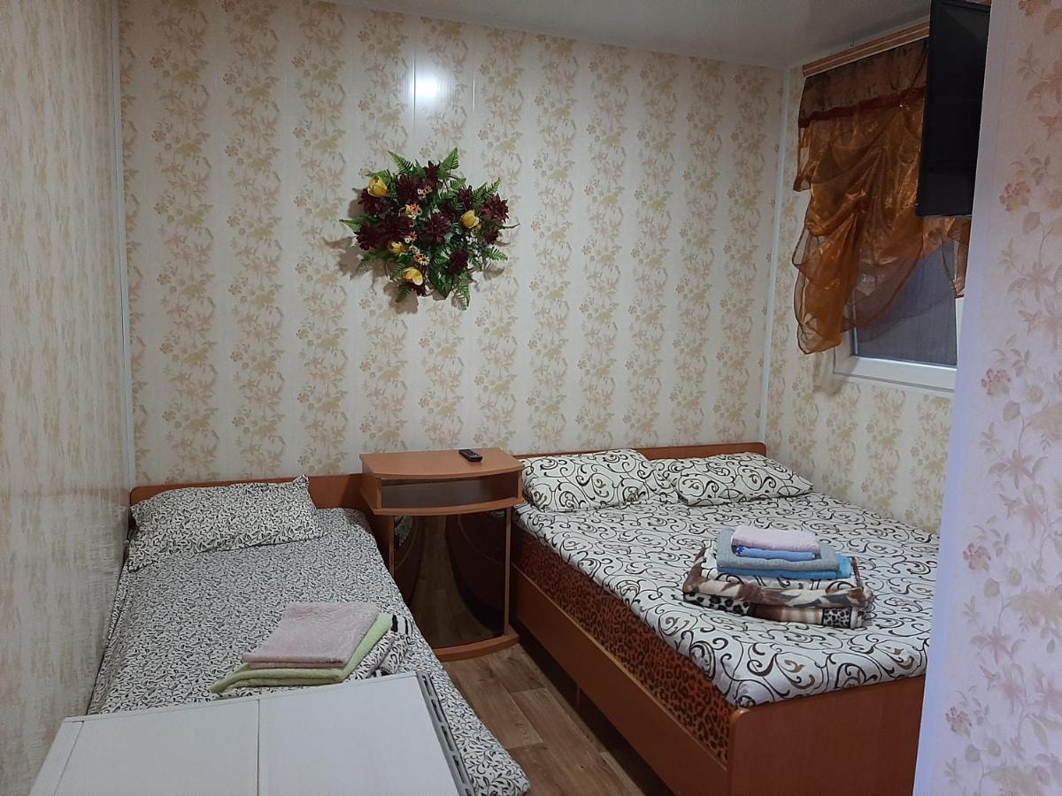 Mini Hotel Уютный Дворик Odessa Dış mekan fotoğraf