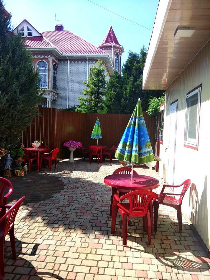 Mini Hotel Уютный Дворик Odessa Dış mekan fotoğraf
